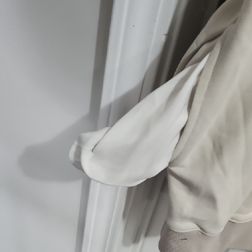 Cozy Oversized Two Tone Turtleneck Sweater With Pockets - Picture 8 of 10
